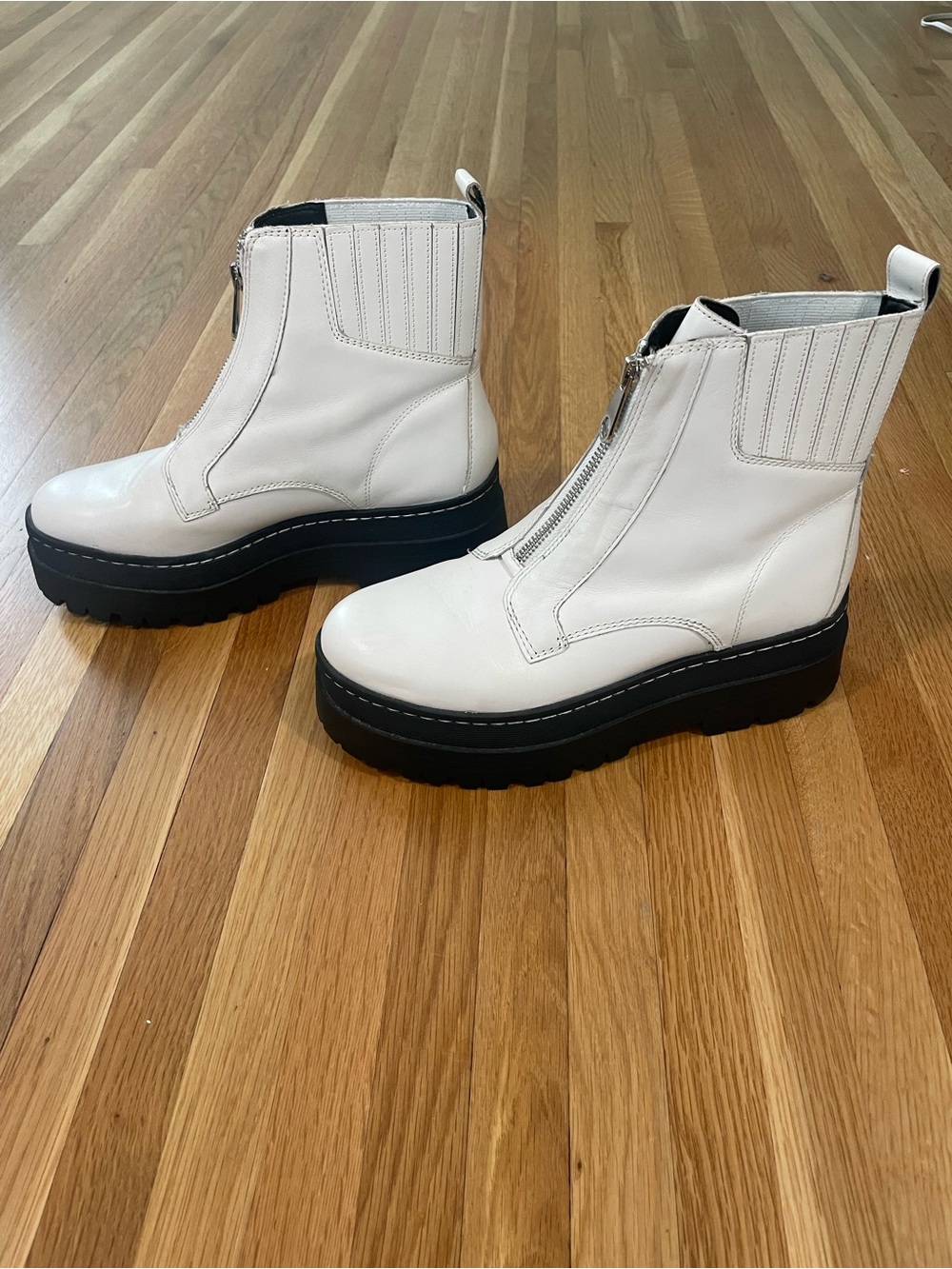 Marc Fisher White Leather Platform Zip Front Ankle Boots - Women